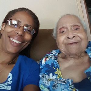 Meet your Posher, Regina